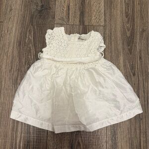 JO Milano Baby Girl White Eyelet Crochet Dress Size 6 Months Made In Italy